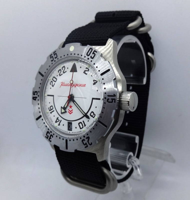 Russian Military Wrist Watch 24 Hours Vostok Amphibian Mechanical 32 Jewels