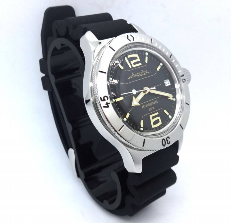 Russian Military Wrist Watch Vostok Amfibia Automatic 31 Jewels